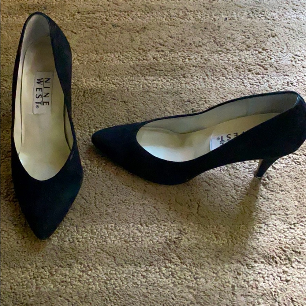 Nine West suede and leather black pumps